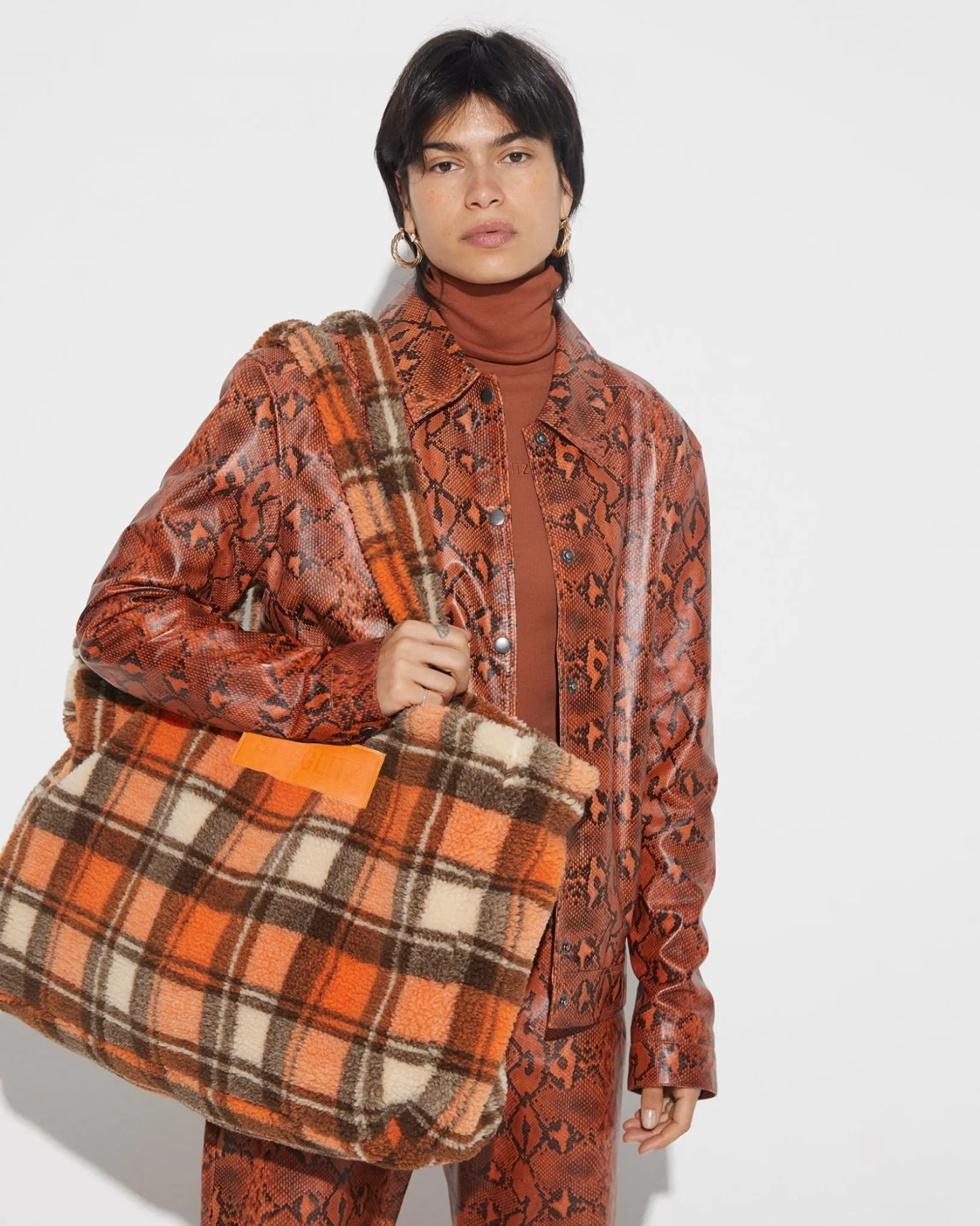 check_teddy_bag__orange_3.webp STIEGLITZ Check Teddy Bag | Orange Hot