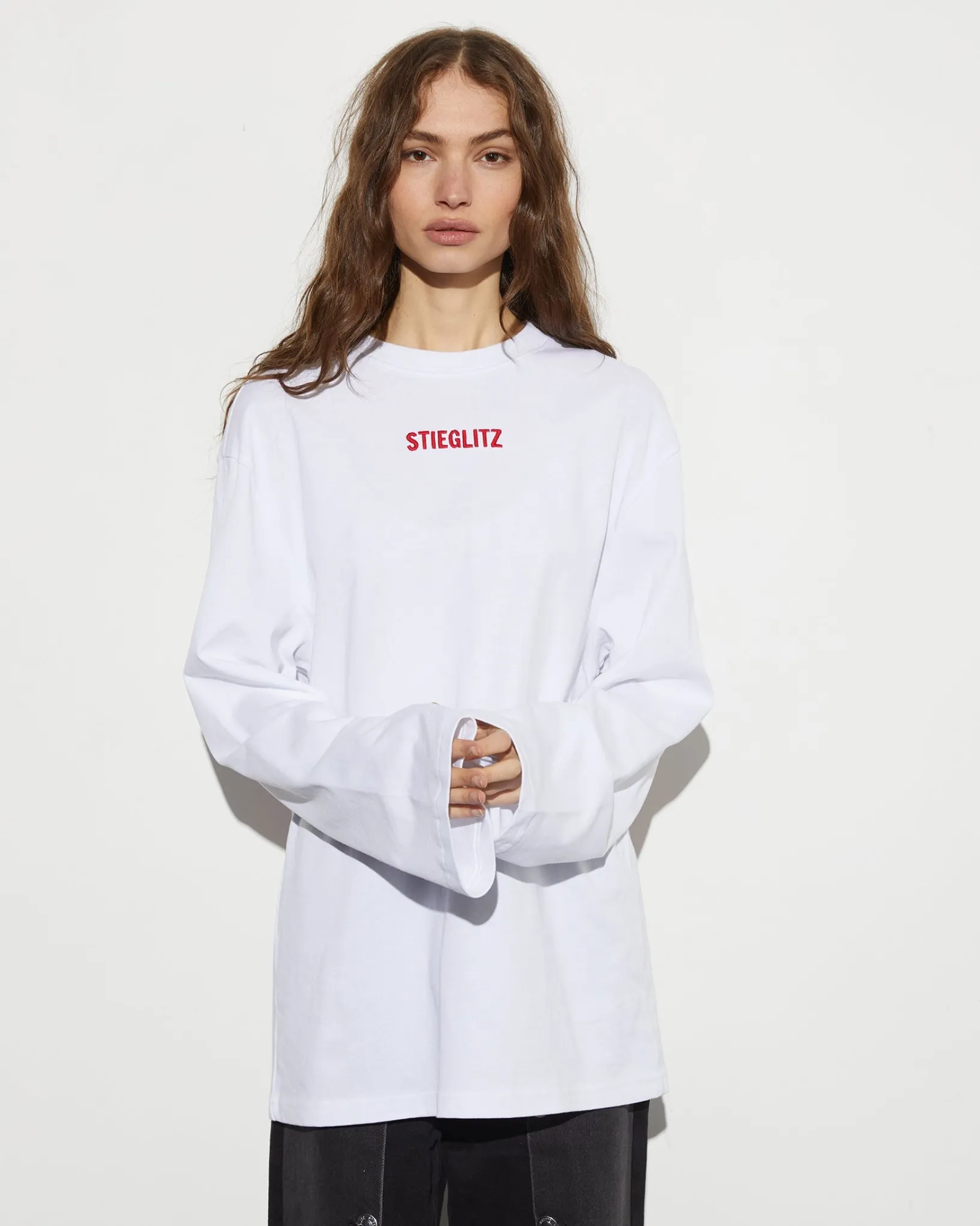 chessa_wide_skate_longsleeve__white_1.webp STIEGLITZ Chessa Wide Skate Longsleeve | White Clearance