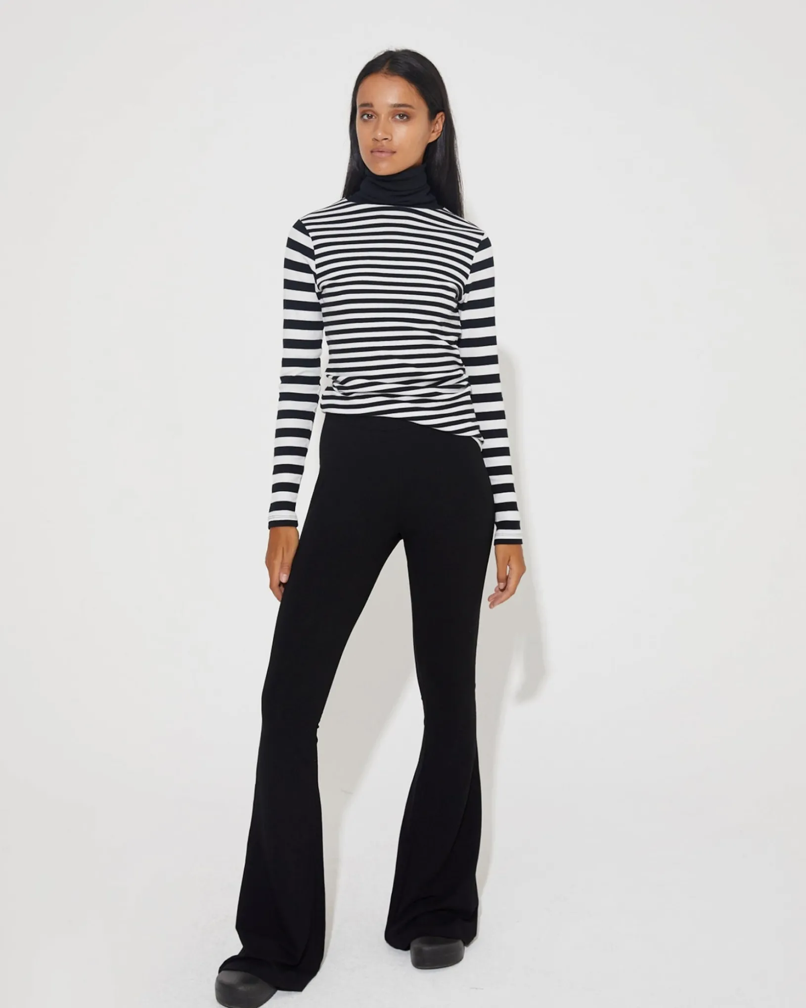 stieg_flared_broek_1.webp STIEGLITZ Stieg Flared Broek Hot